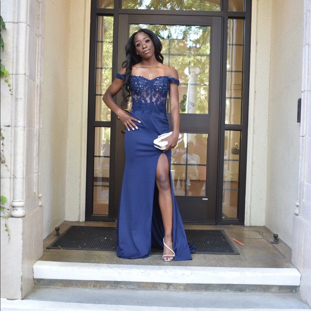 Prom dress. I brought this dress for my daughters jr prom. She only wore it once